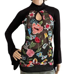 Bambina Mia Black Embroidered Floral Top Bell Sleeves Keyhole Neck Size XL